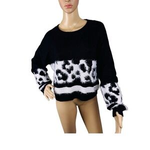 Guess Los Angeles Women's Sz XL Animal Print‎  Crop Sweater Black & White